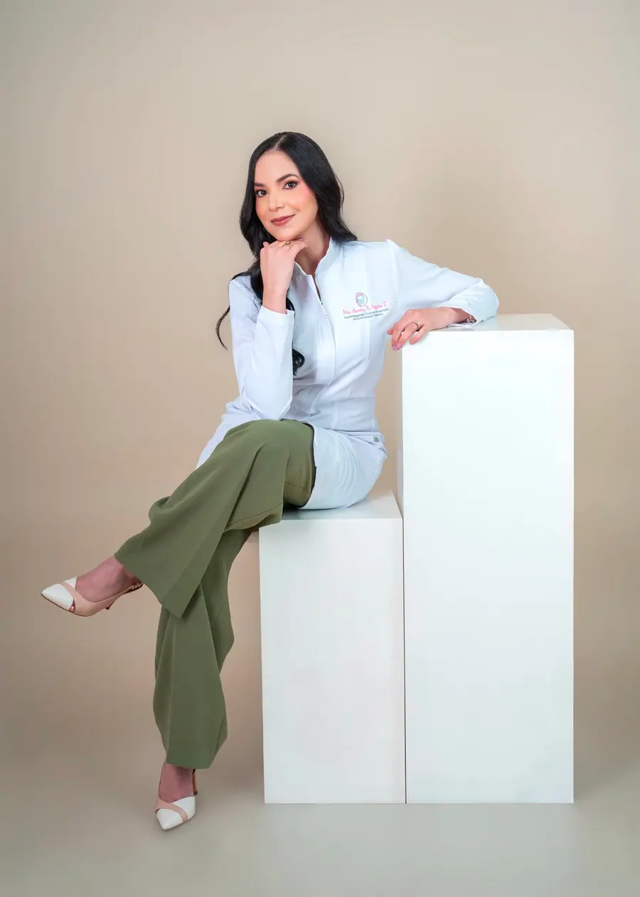 Dra. Annery Peguero en sesión fotográfica profesional